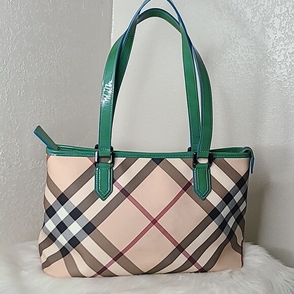 💯 Authentic Burberry Novacheck Tote Bag 🍀 - Picture 1 of 15